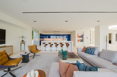 Luxury Villa Photo #21