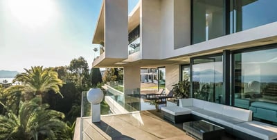 Luxury Villa Photo #3