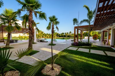 Luxury Villa Photo #5