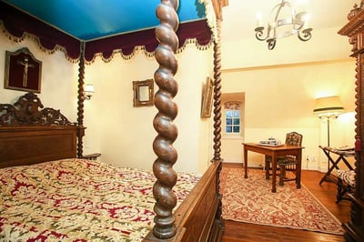 Luxury Villa Photo #17