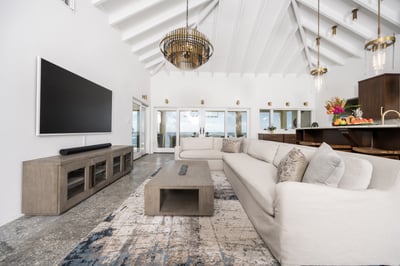 Luxury Villa Photo #28