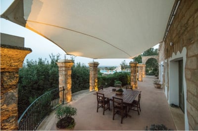 Luxury Villa Photo #9