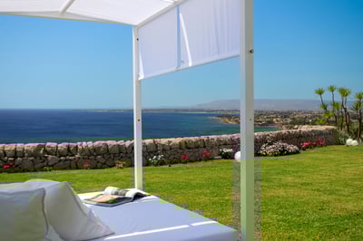 Luxury Villa Photo #10