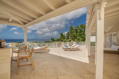 Luxury Villa Photo #4