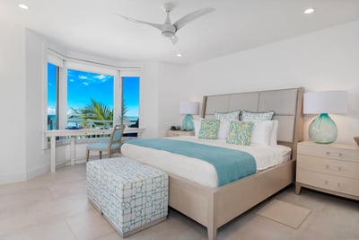 Luxury Villa Photo #8