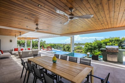 Luxury Villa Photo #5