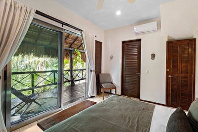 Luxury Villa Photo #46