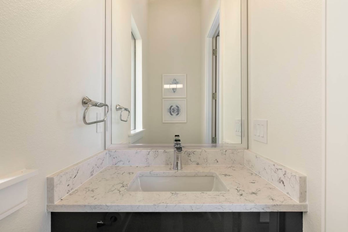 Contemporary Elegance Estate