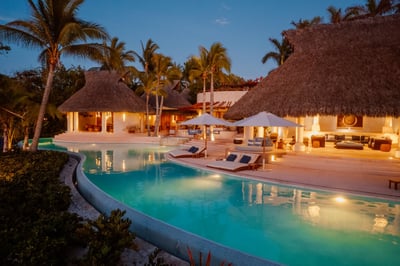 Luxury Villa Photo #8