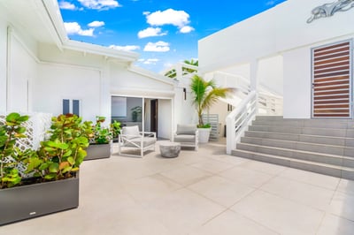 Luxury Villa Photo #8