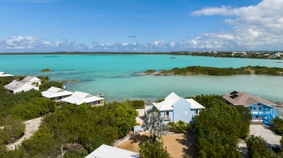 Luxury Villa Photo #3