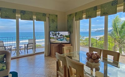 Luxury Villa Photo #3