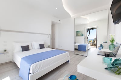 Luxury Villa Photo #21