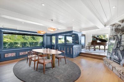 Luxury Villa Photo #14
