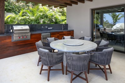Luxury Villa Photo #9