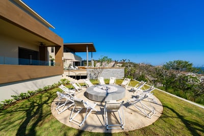 Luxury Villa Photo #10