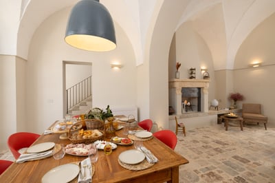 Luxury Villa Photo #11