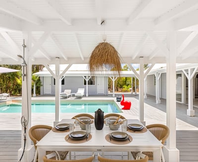 Luxury Villa Photo #6