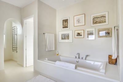 Luxury Villa Photo #41