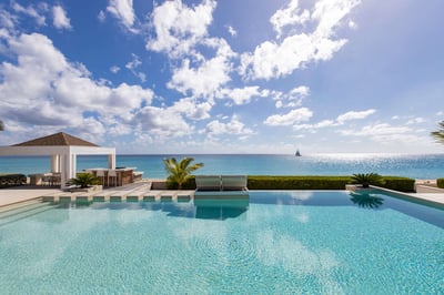 Luxury Villa Photo #4