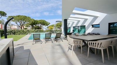 Luxury Villa Photo #9