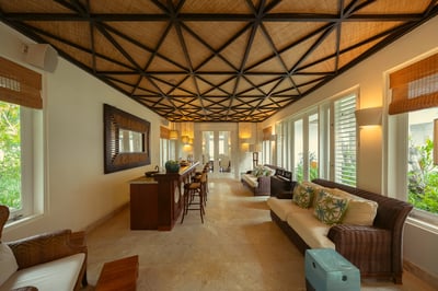 Luxury Villa Photo #13