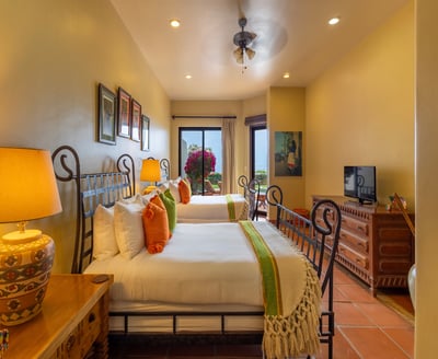 Luxury Villa Photo #48