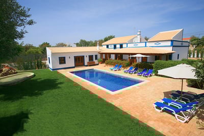 Luxury Villa Photo #3