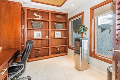 Luxury Villa Photo #19