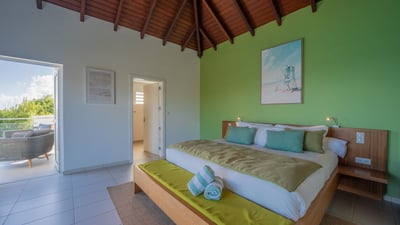 Luxury Villa Photo #38
