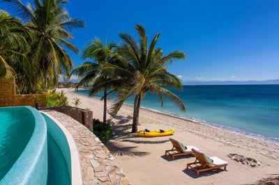Luxury Villa Photo #12