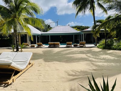 Luxury Villa Photo #7
