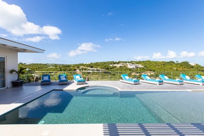 Luxury Villa Photo #2