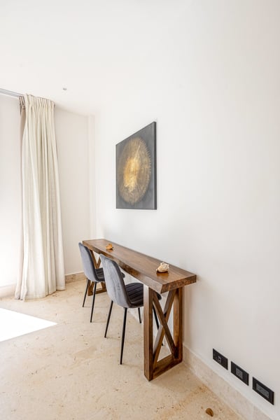Luxury Villa Photo #22