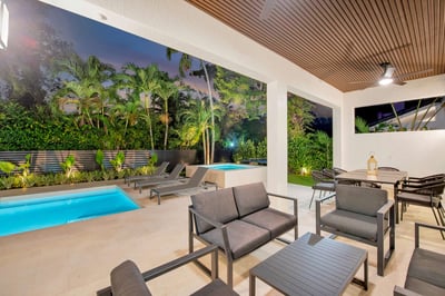 Luxury Villa Photo #15