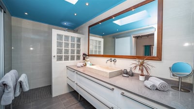 Luxury Villa Photo #46