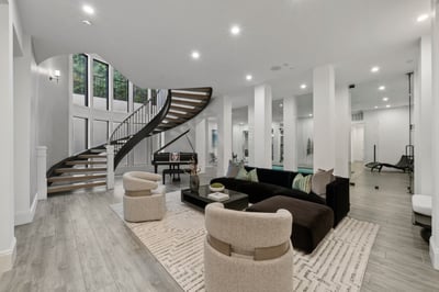 Luxury Villa Photo #18