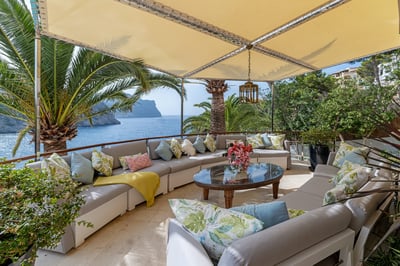 Luxury Villa Photo #7