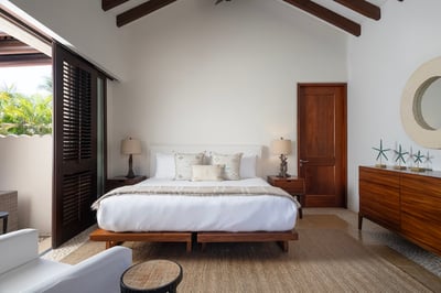 Luxury Villa Photo #33