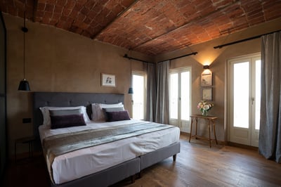 Luxury Villa Photo #40