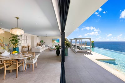 Luxury Villa Photo #19