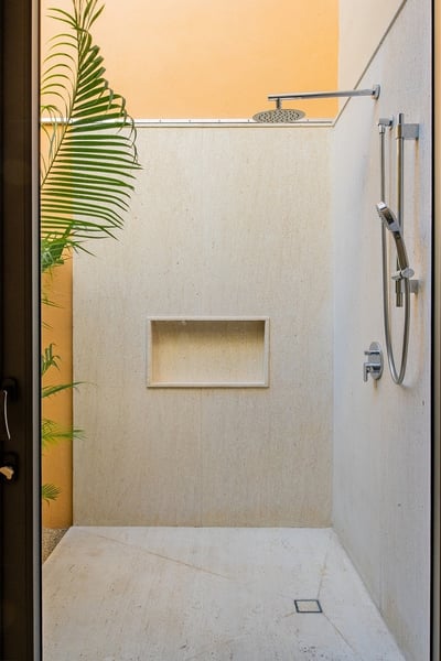 Luxury Villa Photo #26