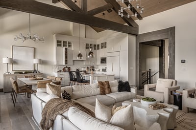 Luxury Villa Photo #3