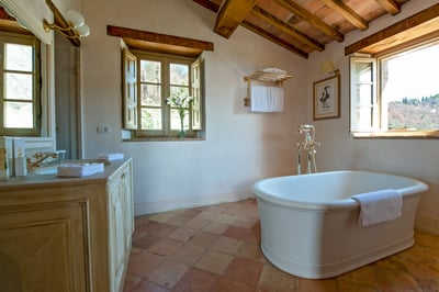 Luxury Villa Photo #12