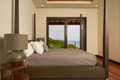 Luxury Villa Photo #29