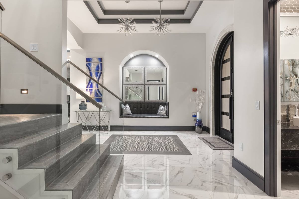 Contemporary Elegance Estate