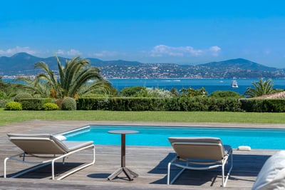 Luxury Villa Photo #5