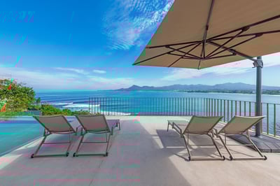 Luxury Villa Photo #7