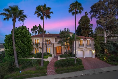 Luxury Villa Photo #11