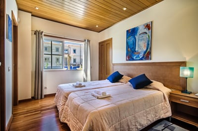 Luxury Villa Photo #26